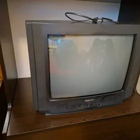 Телевизор, столы,стул,шифонер