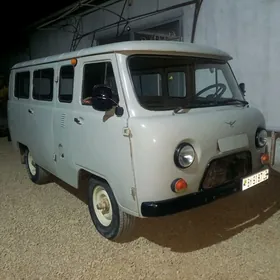 UAZ 2206 2000