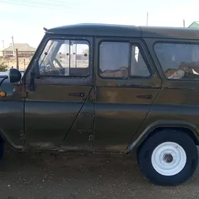 UAZ 469 1999