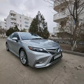 Toyota Camry 2022