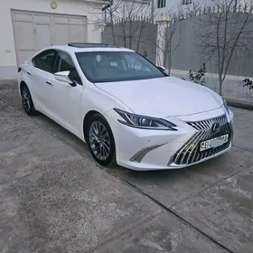 Lexus ES 350 2020