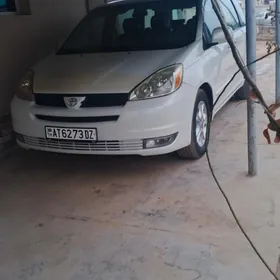 Toyota Sienna 2005