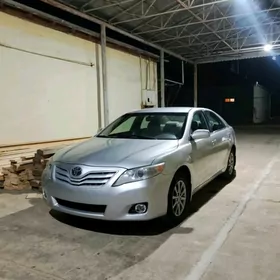 Toyota Camry 2010