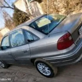 Опел Астра депик седан пуржин