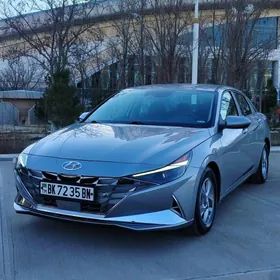 Hyundai Elantra 2021