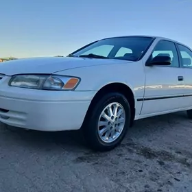 Toyota Camry 1999