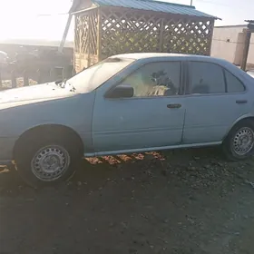 Nissan Sunny 1995