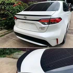 Corolla Spoiler Banan