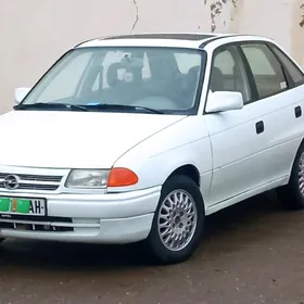 Opel Astra 1992