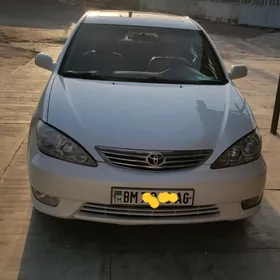 Toyota Camry 2004