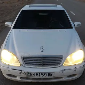 Mercedes-Benz S-Class 2000