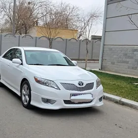 Toyota Camry 2010