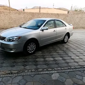 Toyota Camry 2004