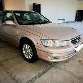 Toyota Camry 2000