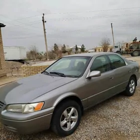 Toyota Camry 1998