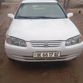 Toyota Camry 1998