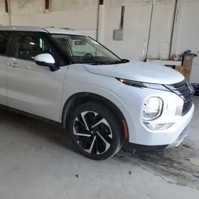 Mitsubishi Outlander 2024