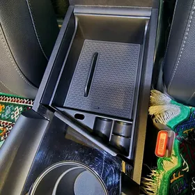 Органайзер в подолокотник