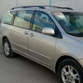 Toyota Sienna 2004