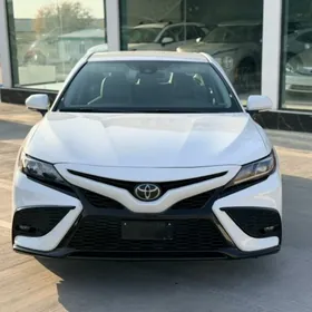 Toyota Camry 2022