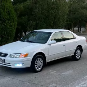Toyota Camry 1999