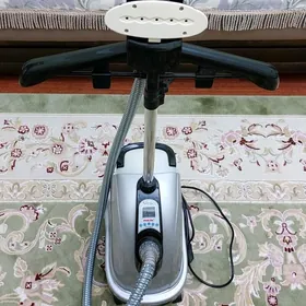 Продаётся  паровой  утюг