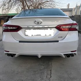Toyota Camry 2018