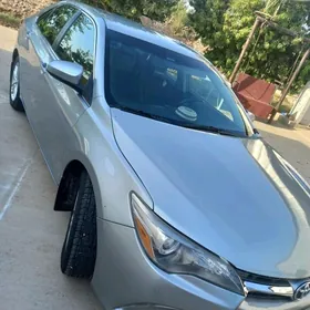 Toyota Camry 2016