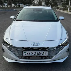 Hyundai Elantra 2023