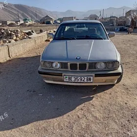 BMW 535 1990