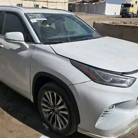 Toyota Highlander 2023
