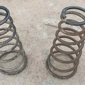 пружины, prižinlar