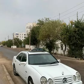 Mercedes-Benz E-Class 1999