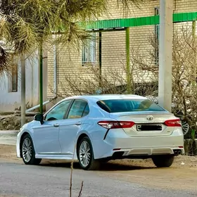 Toyota Camry 2020