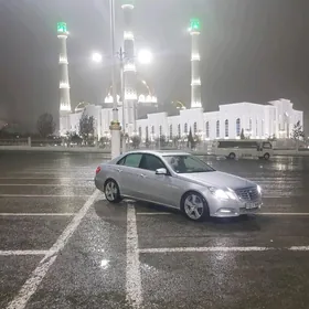 Mercedes-Benz E350 2011