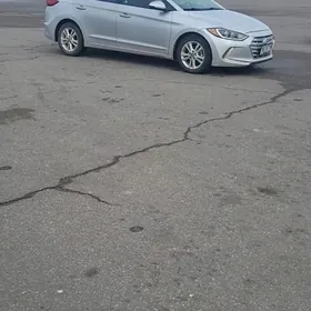 Hyundai Elantra 2018