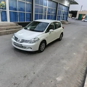 Nissan Tiida 2008