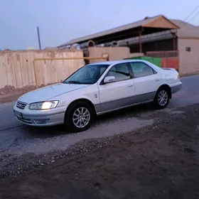 Toyota Camry 1999