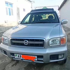 Nissan Pathfinder 2003