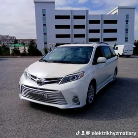 Toyota Sienna 2020