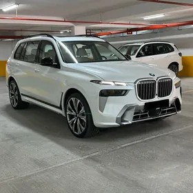 BMW X7 2024