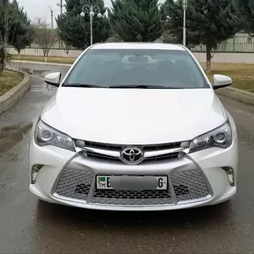 Toyota Camry 2016