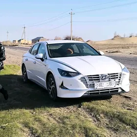 Hyundai Sonata Hybrid 2020