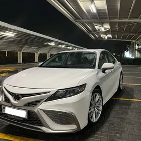Toyota Camry 2022