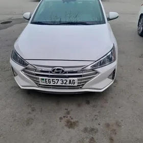 Hyundai Elantra 2020