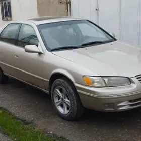 Toyota Camry 1998