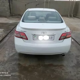 Toyota Camry 2010