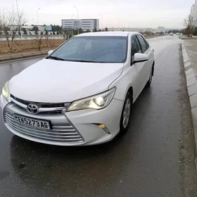 Toyota Camry 2016