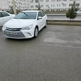 Toyota Camry 2017