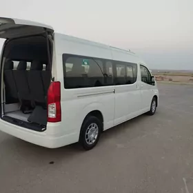 Toyota Hiace 2020